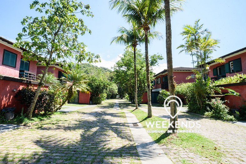 Casa Jerivá - Condomínio fechado